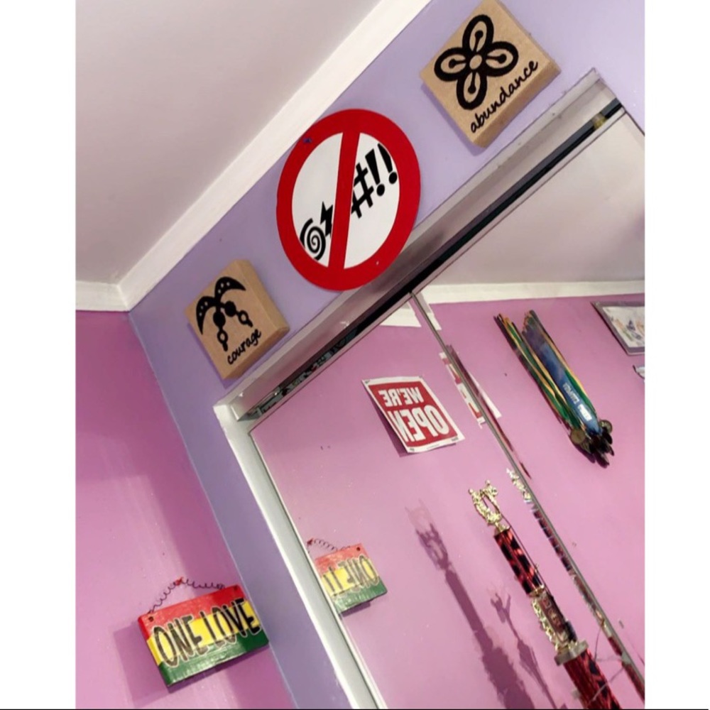 *C O U R A G E✨ Wall Accessory